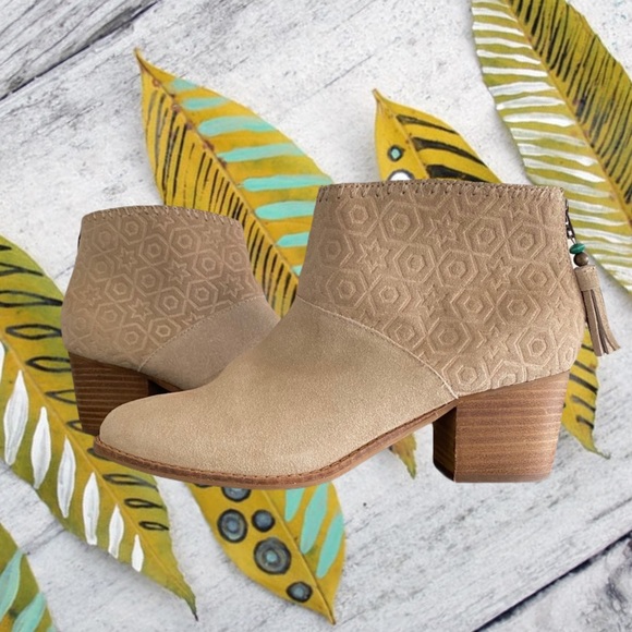 SALE‼️Toms Leila Embossed Leather Bootie tassle zipper low heel boots size 8.5 - Picture 7 of 8